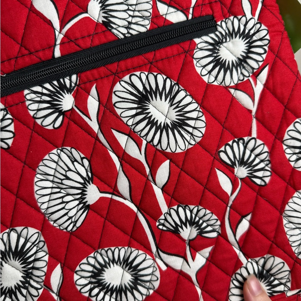 NWT Vera Bradley Red Floral Crossbody Bag - Picture 9 of 10